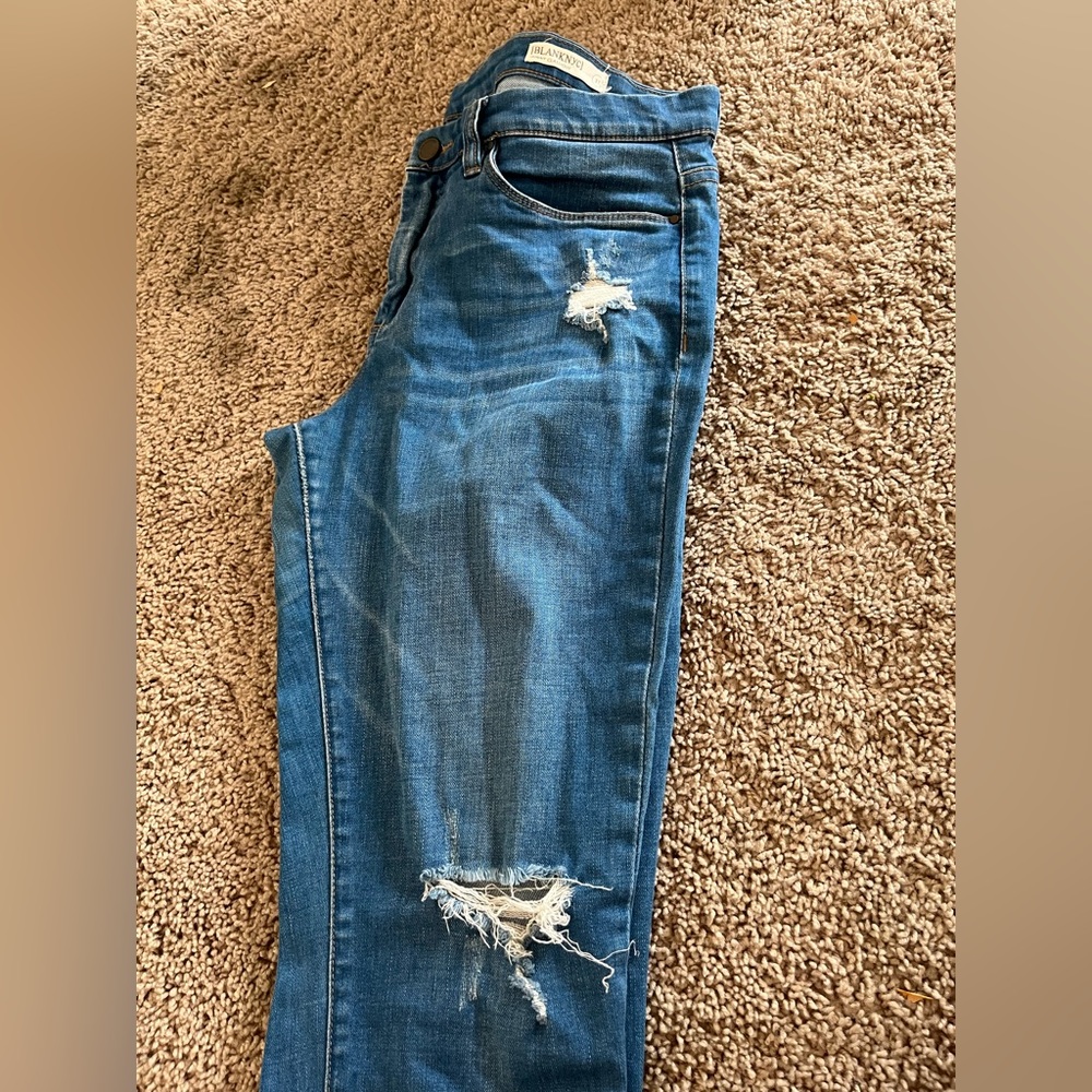 BlankNYC Distress blue jeans